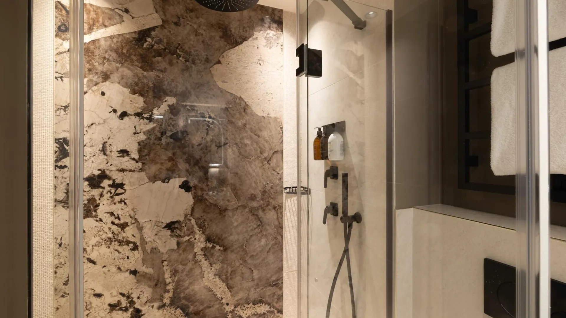 Hotel L'Ormaie & Spa Paris