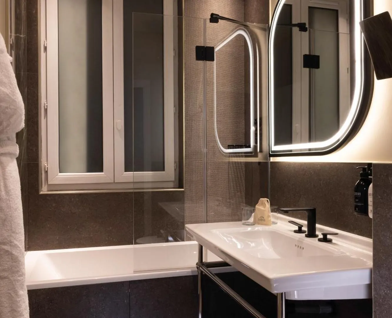 Hotel L'Ormaie & Spa 파리